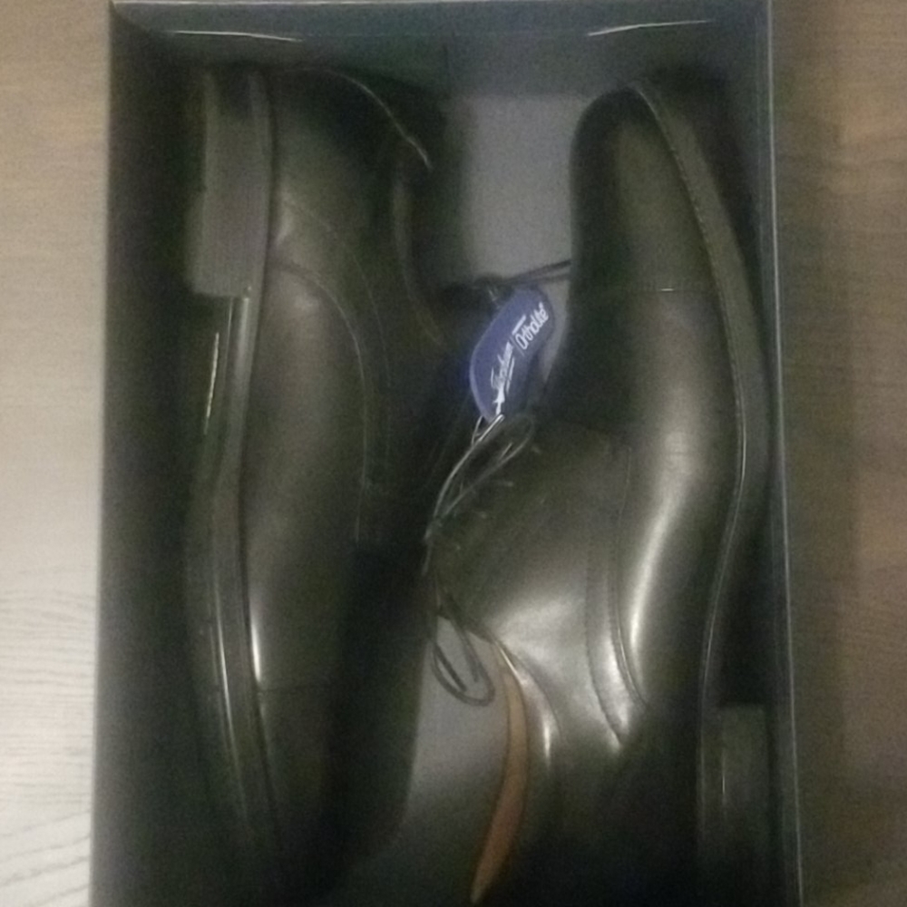 Size 17 Black Midtown Dress Shoes